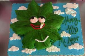 California-San-Diego-Marijuana-Pot-Leaf-Shaped-Cloud-Nine-Custom-Cake